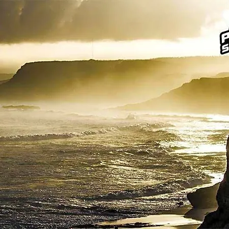 Otel Peniche Surfcamp Ferrel (Leiria)